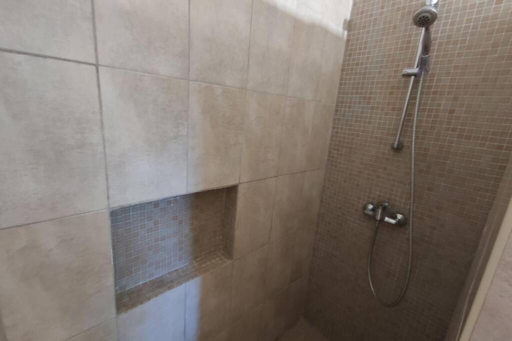 Logement Tout Confort Au Calme Entre Saint Tropez Et Les Gorges Du Verdon Le Thoronet Exterior foto